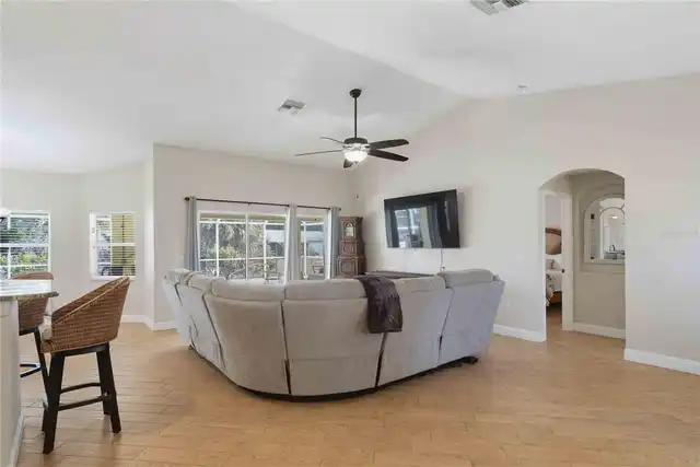 Listing Photo 7