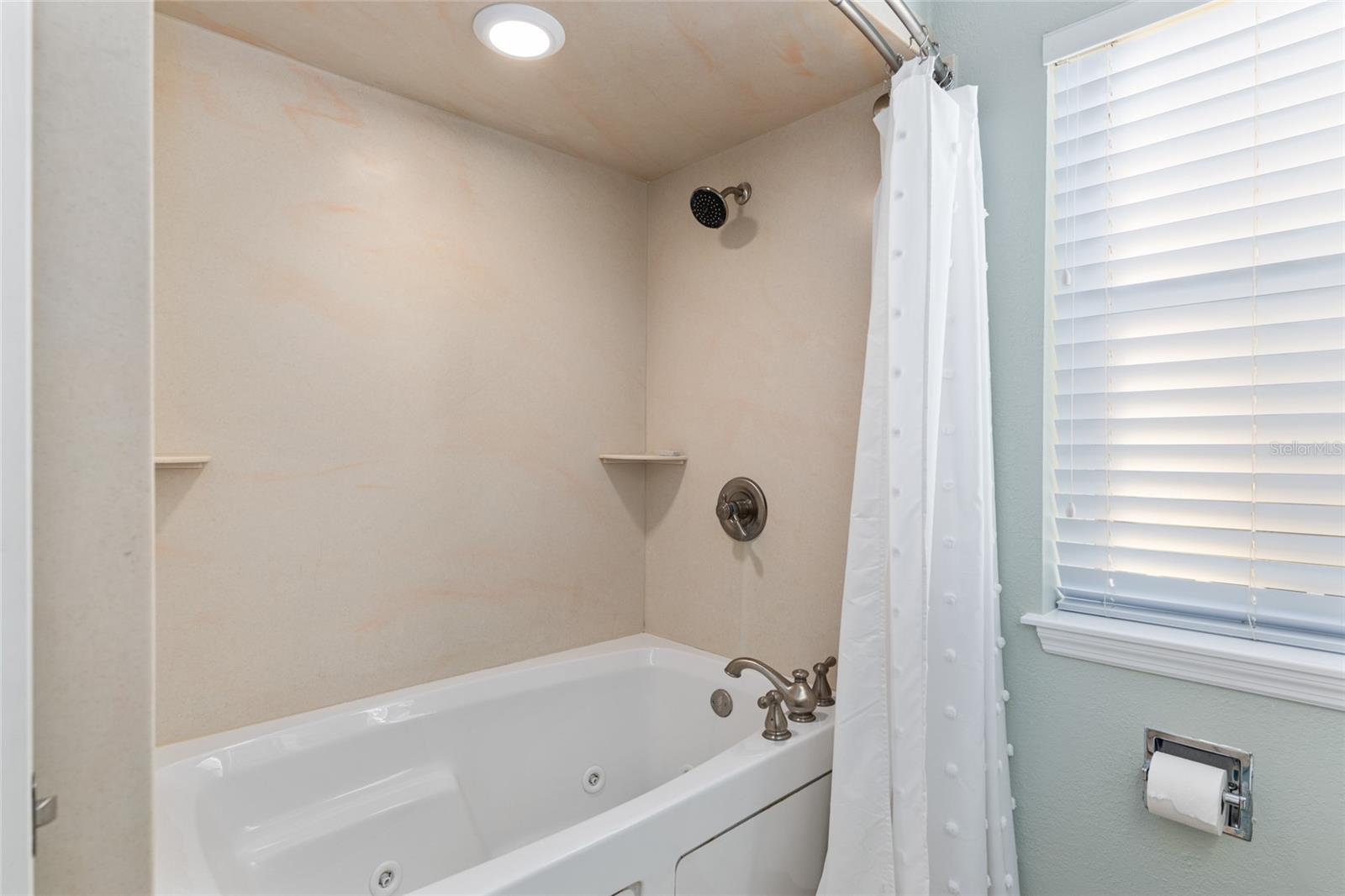Listing Photo 25