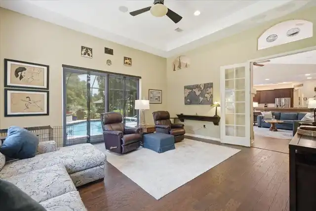 Listing Photo 18