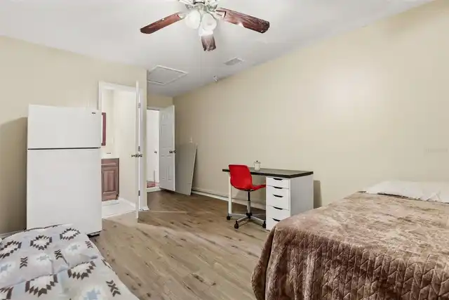 Listing Photo 19