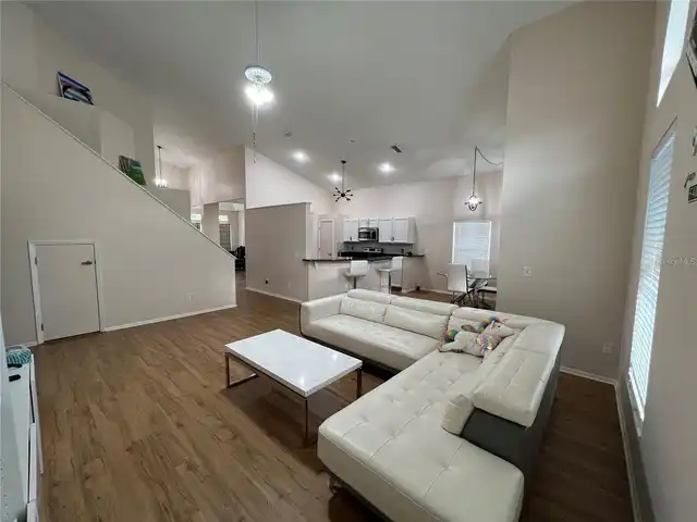 Listing Photo 7