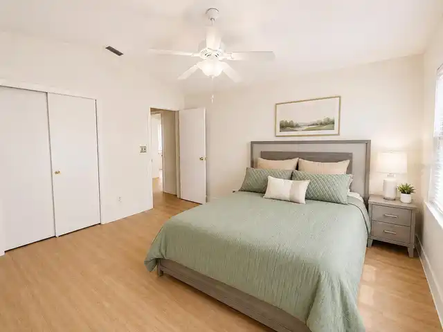 Listing Photo 7
