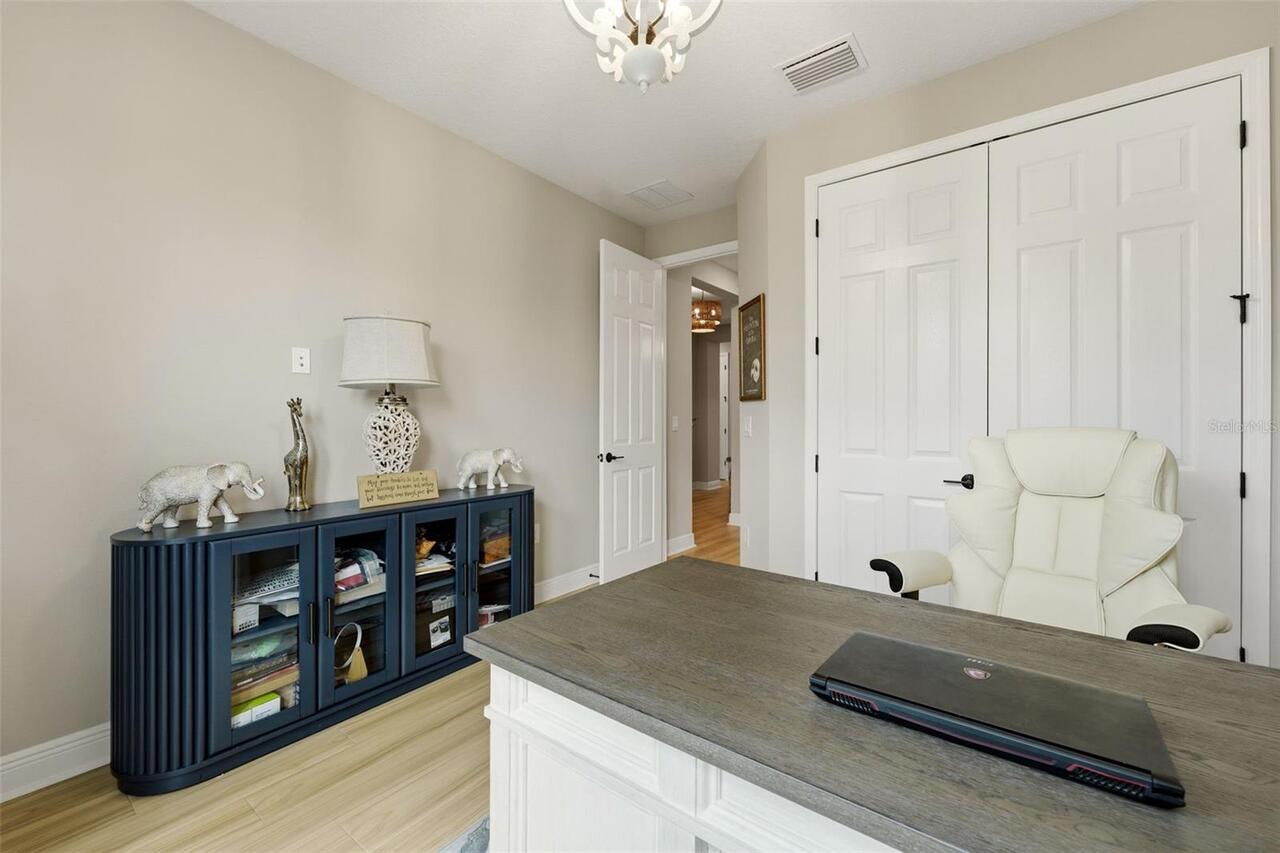 Listing Photo 15