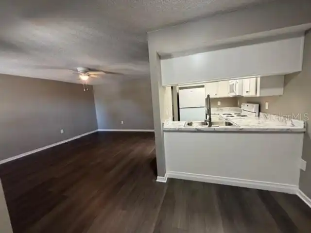 Listing Photo 7
