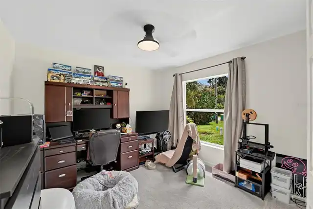 Listing Photo 12