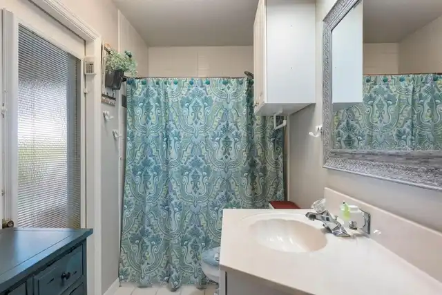 Listing Photo 33