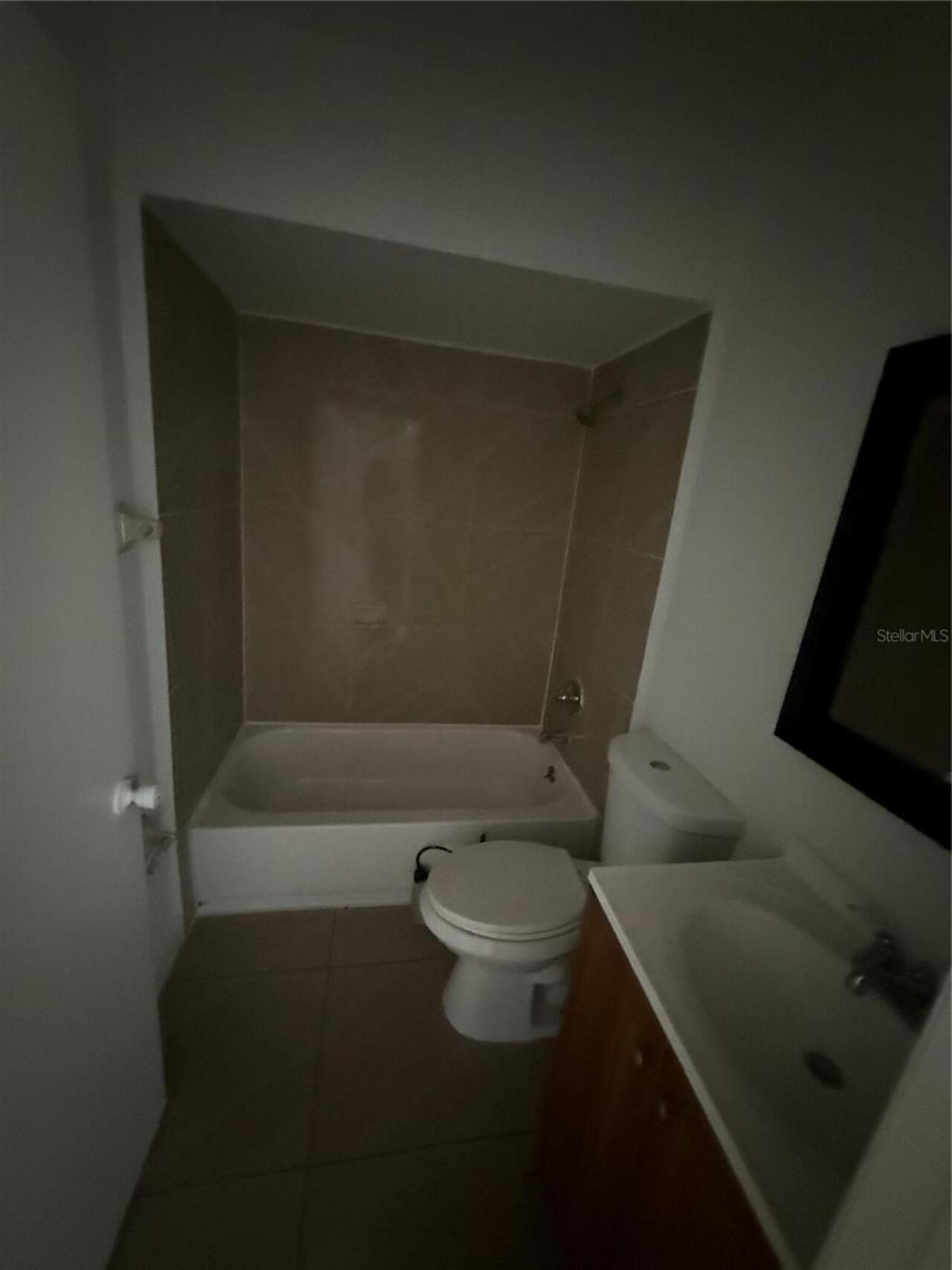Listing Photo 9