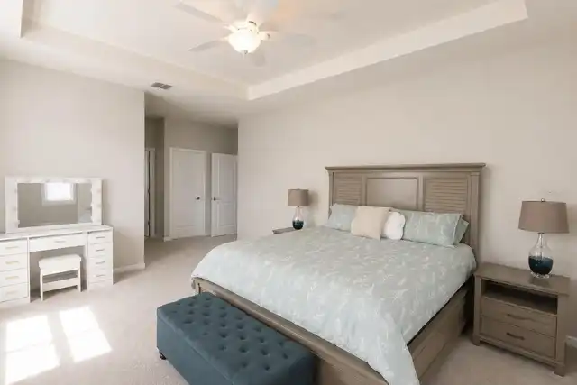 Listing Photo 12