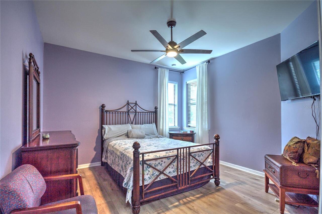 Listing Photo 16