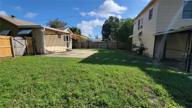 Listing Photo 11