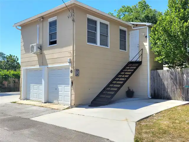 Listing Photo 12