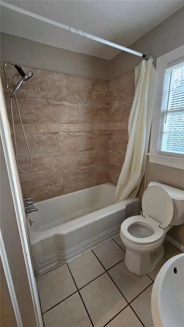 Listing Photo 14
