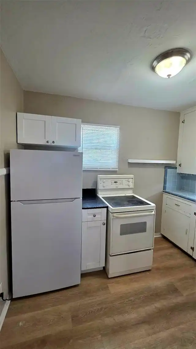 Listing Photo 17