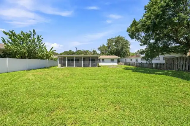 Listing Photo 16