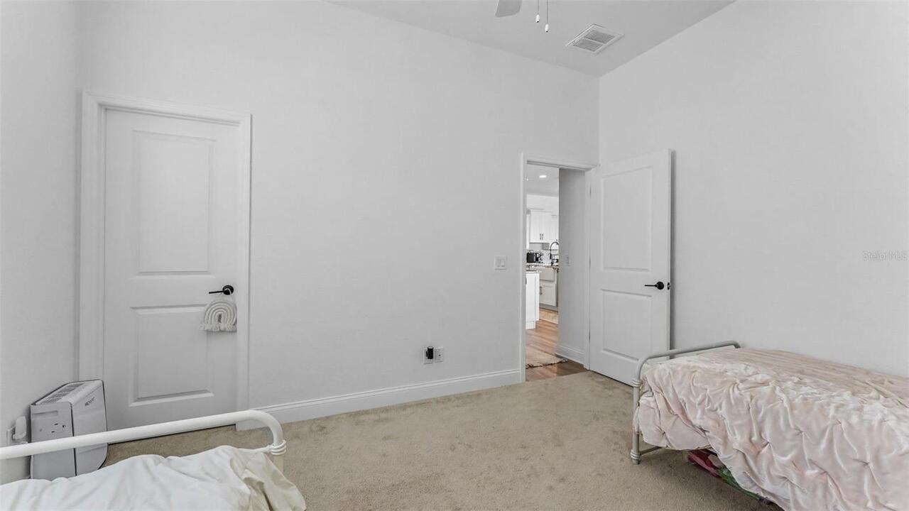 Listing Photo 37
