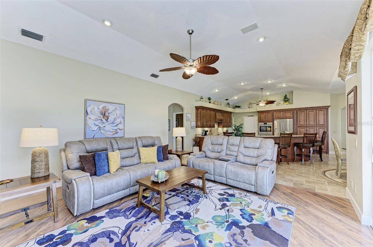 Listing Photo 28