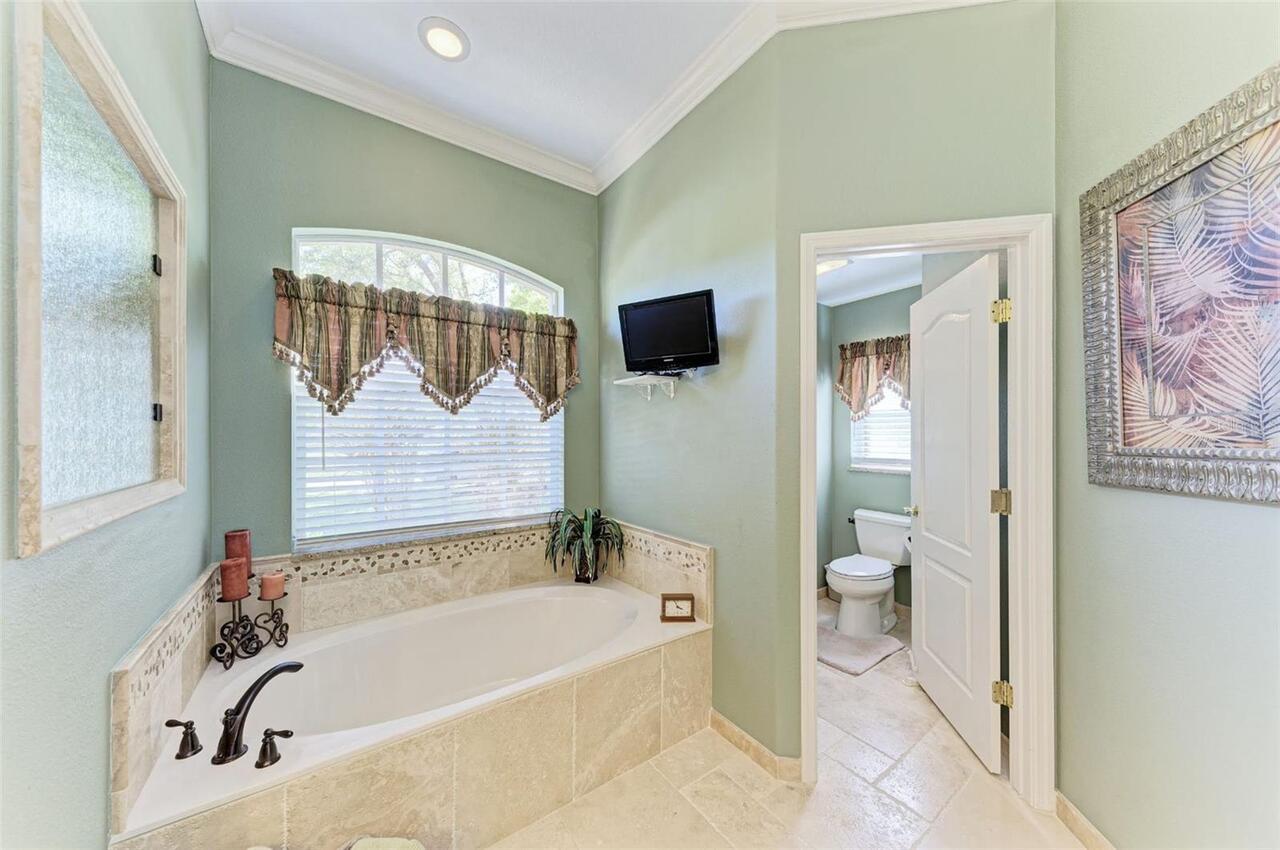 Listing Photo 38