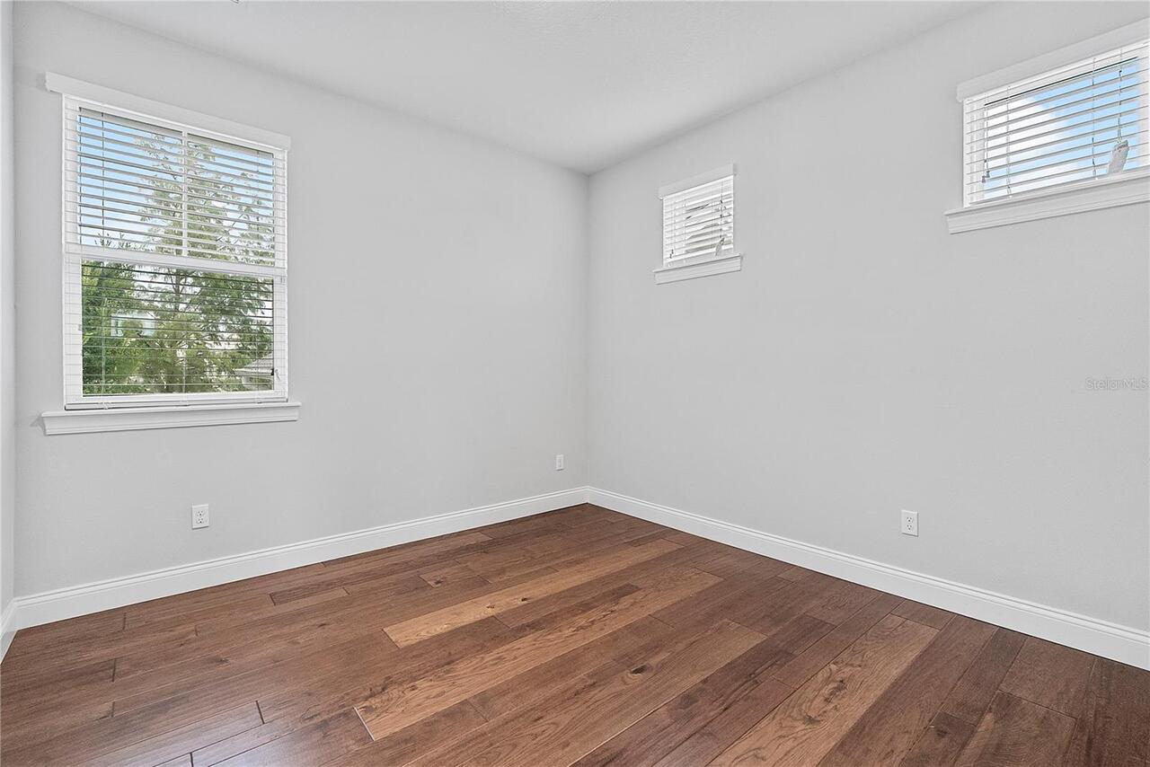 Listing Photo 23