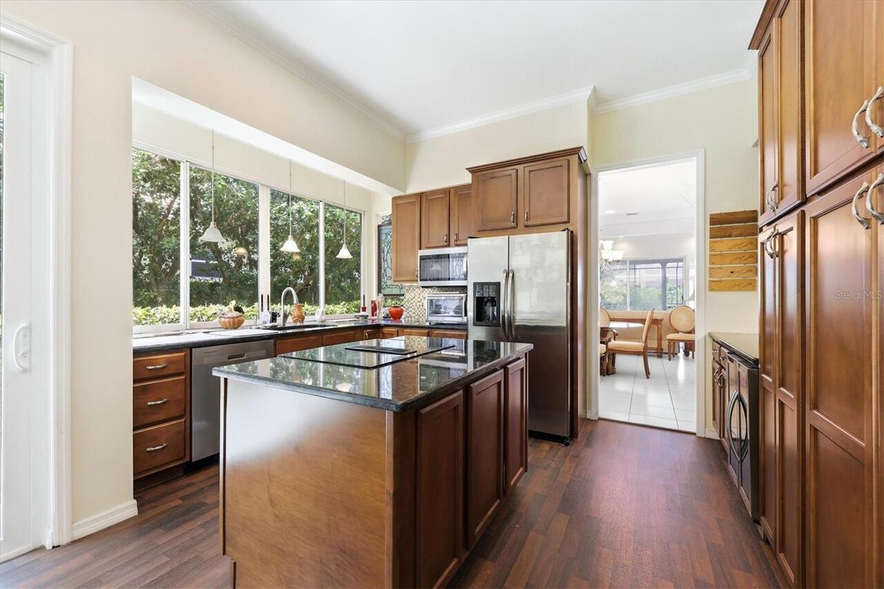 Listing Photo 18