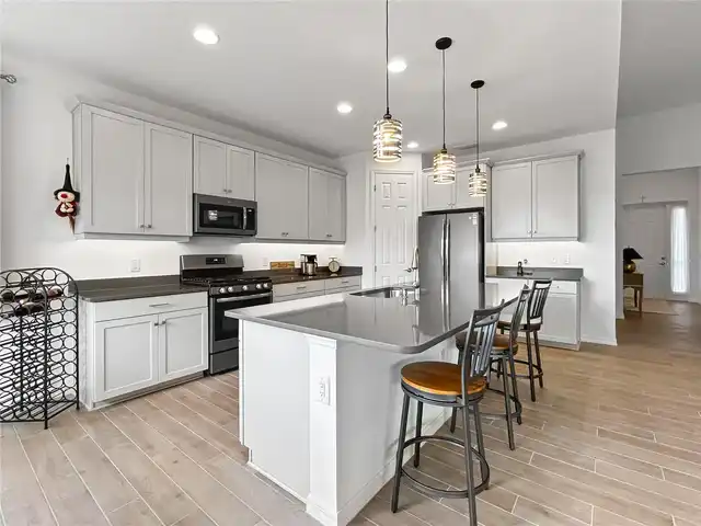 Listing Photo 19