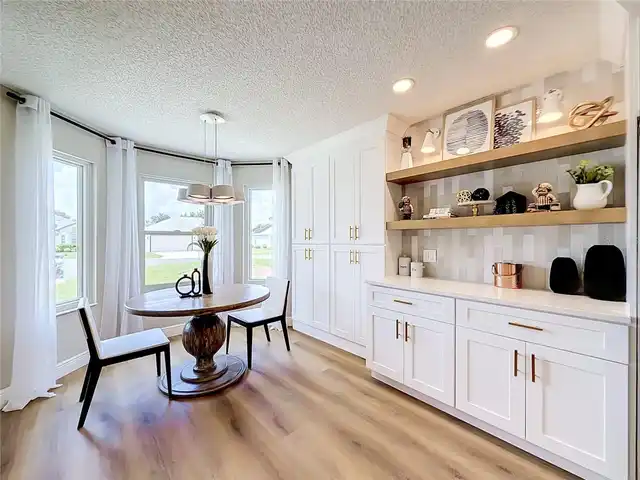Listing Photo 14