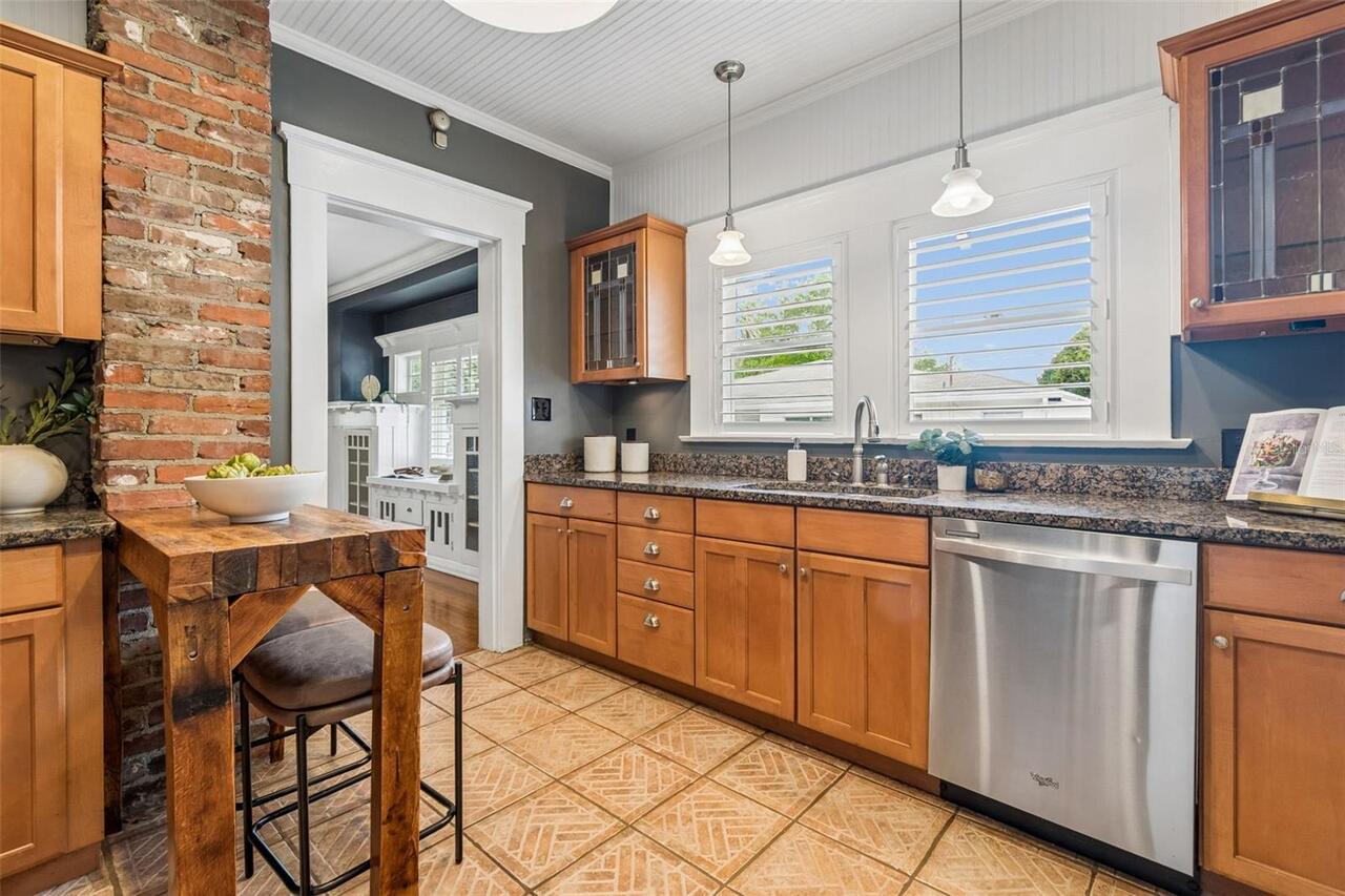Listing Photo 18