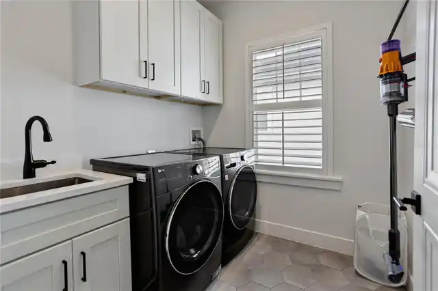 Listing Photo 33