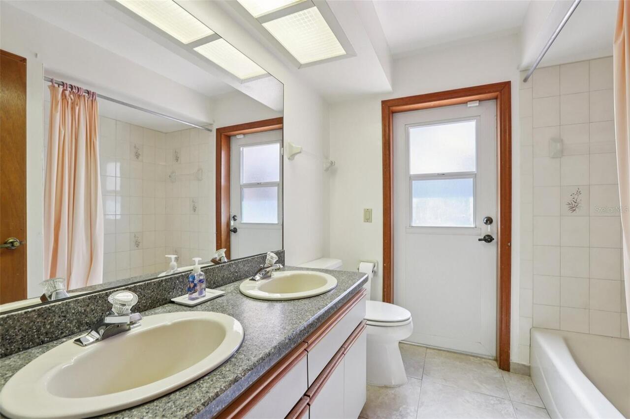 Listing Photo 24
