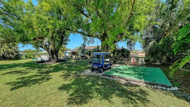 Listing Photo 16