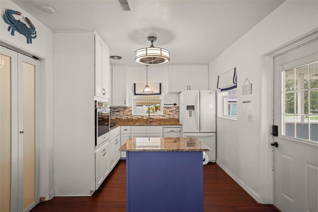 Listing Photo 6