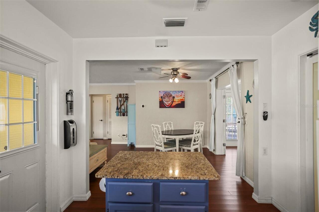 Listing Photo 8