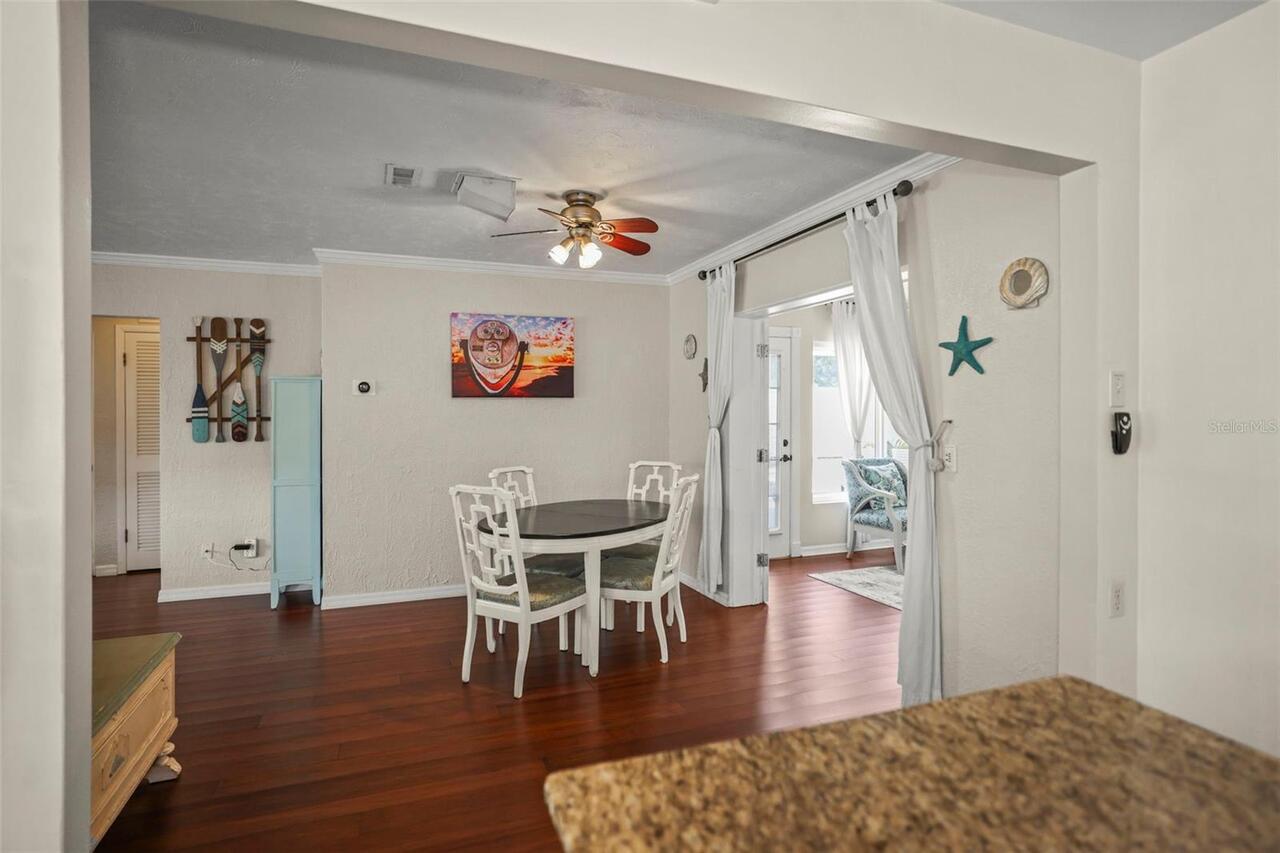Listing Photo 10