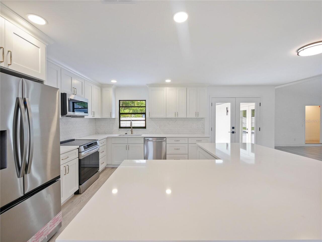Listing Photo 7