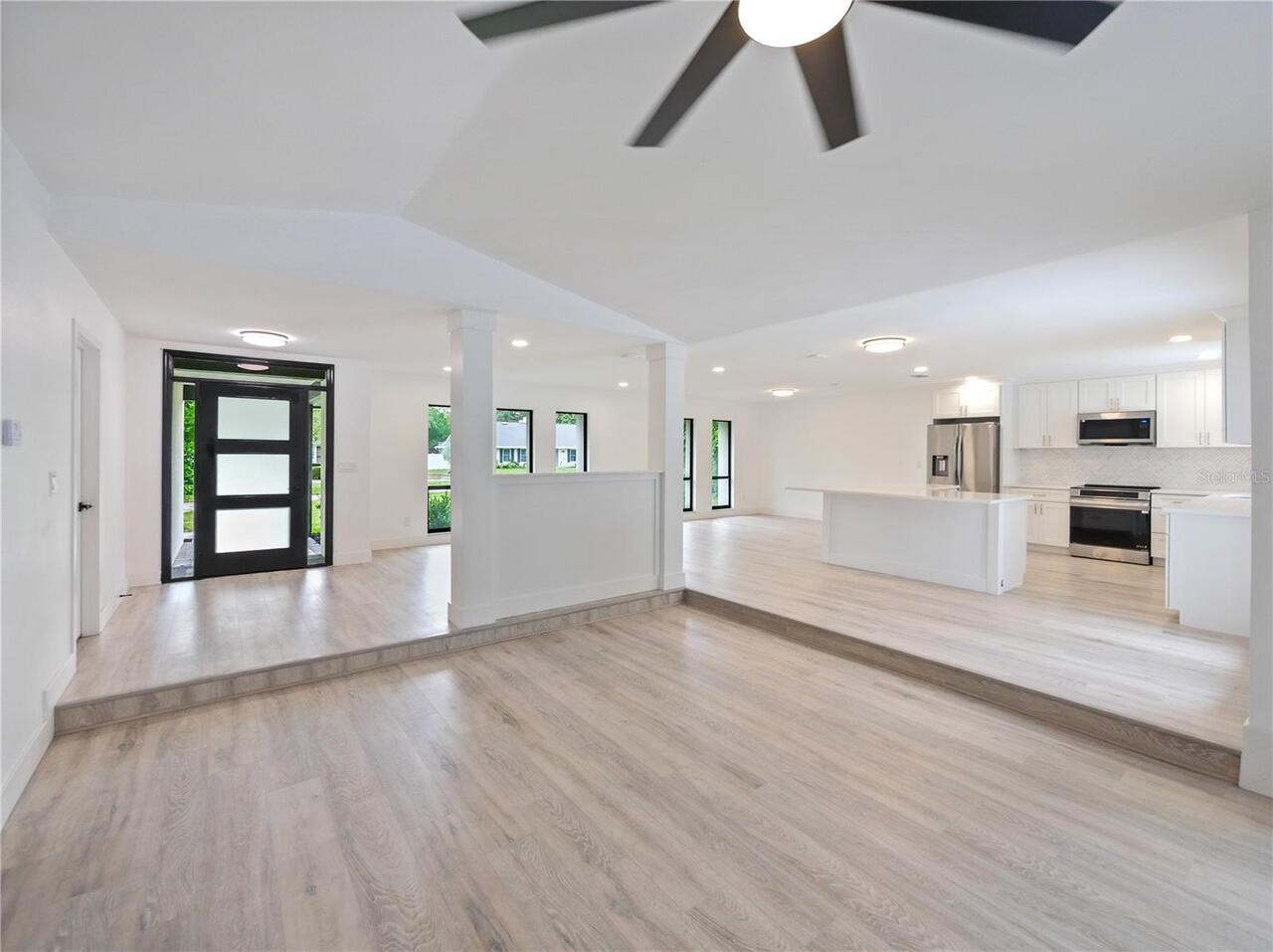 Listing Photo 11