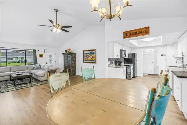 Listing Photo 9
