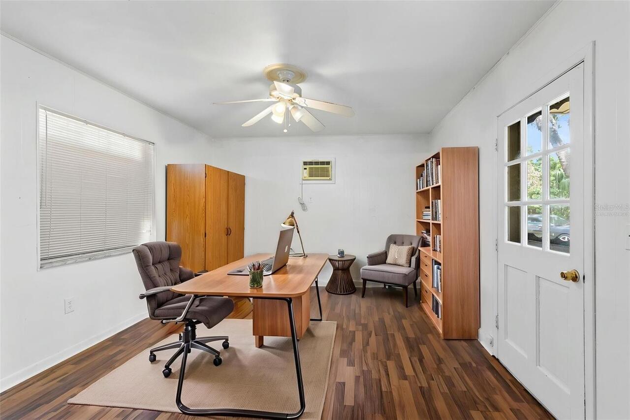 Listing Photo 8
