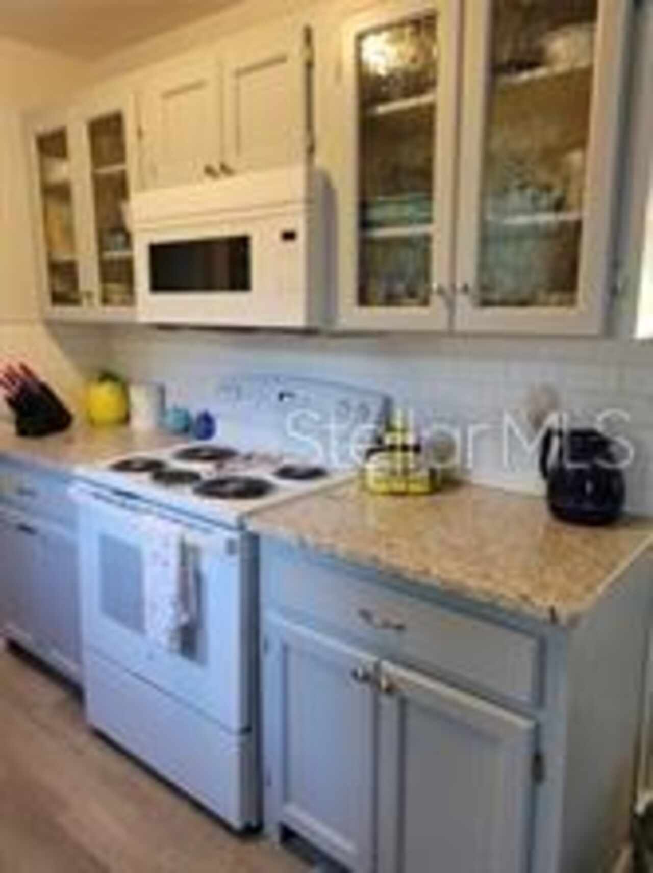 Listing Photo 12