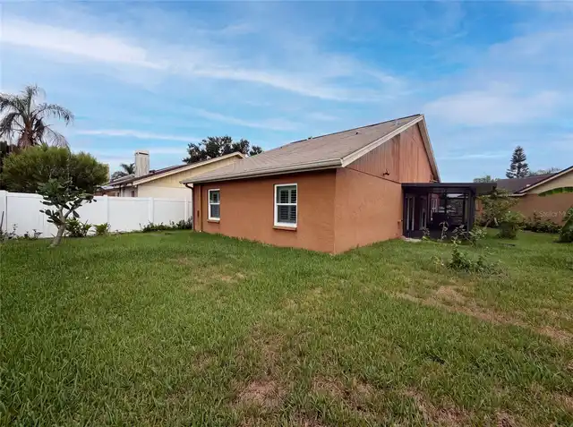 Listing Photo 16