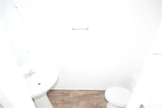 Listing Photo 10