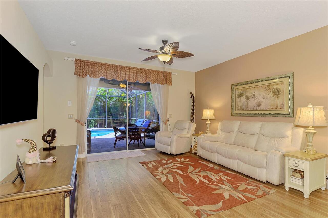 Listing Photo 34