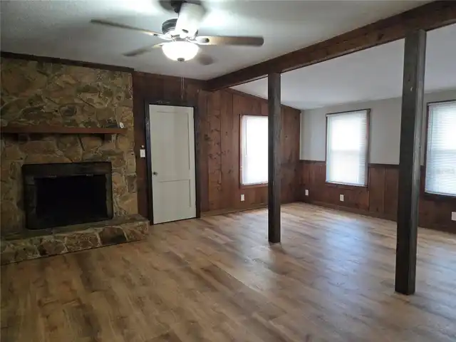 Listing Photo 8