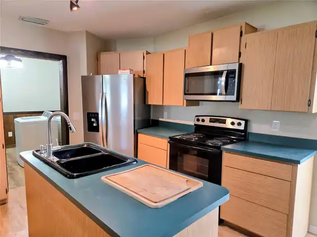 Listing Photo 5