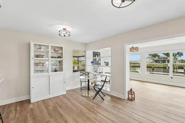 Listing Photo 17