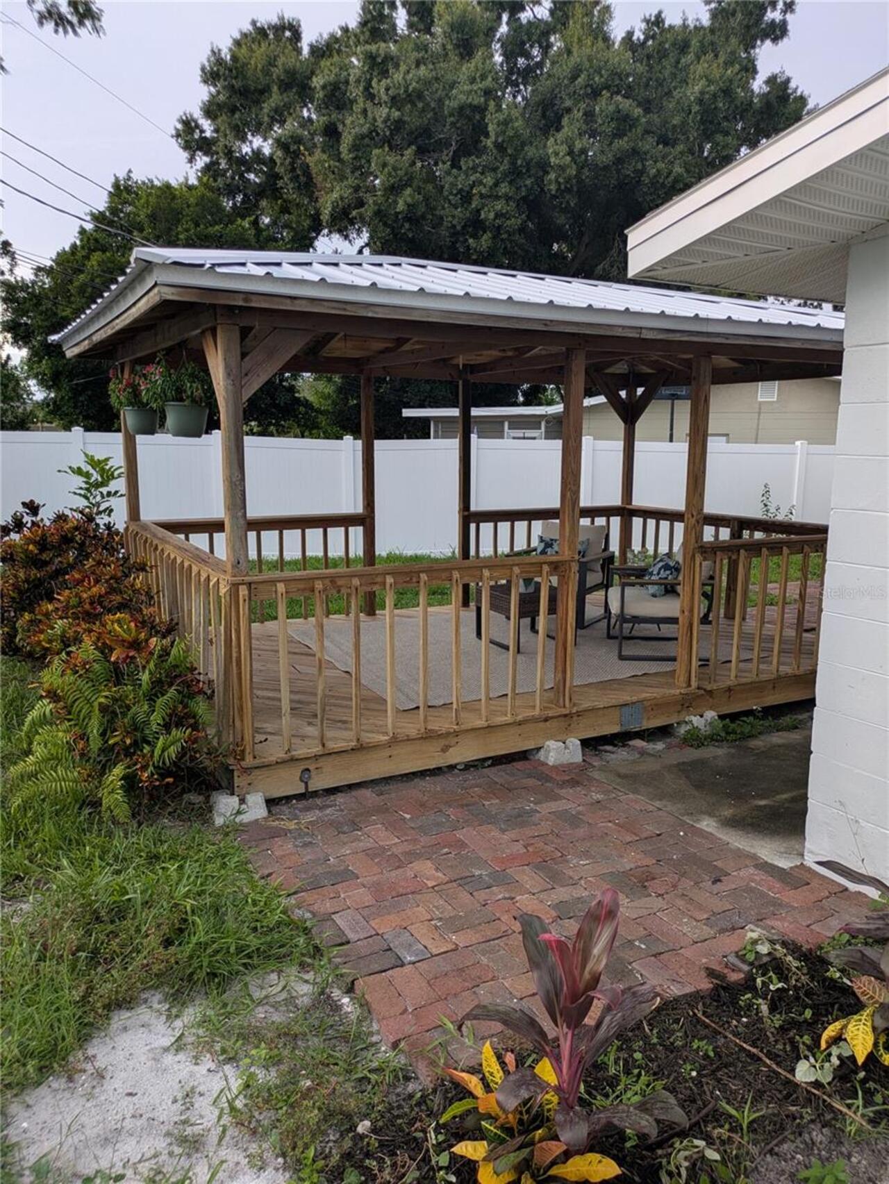 Listing Photo 33