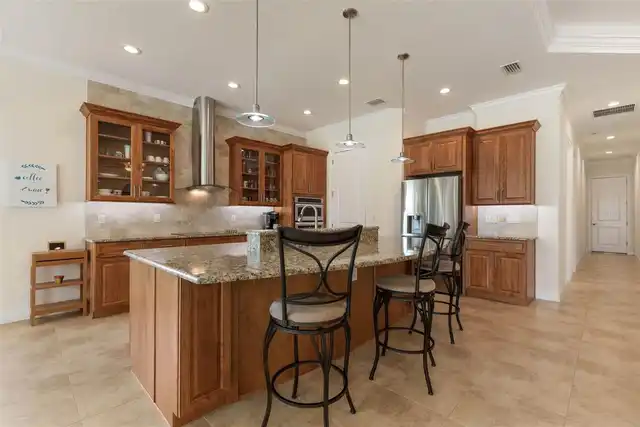 Listing Photo 15