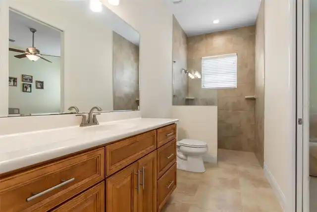 Listing Photo 37
