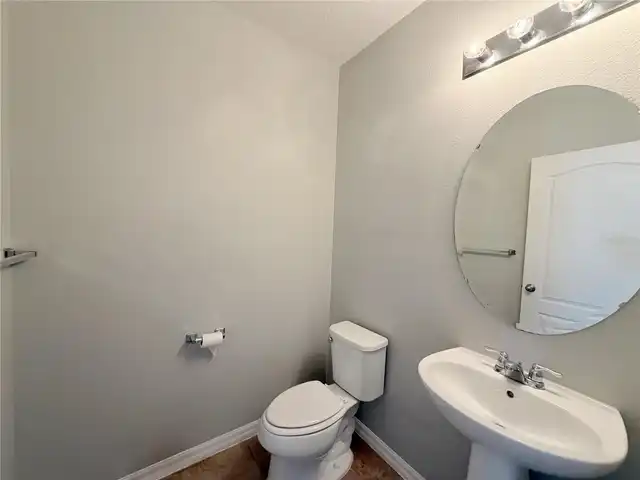 Listing Photo 6