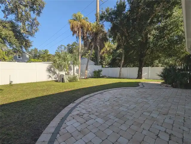 Listing Photo 34