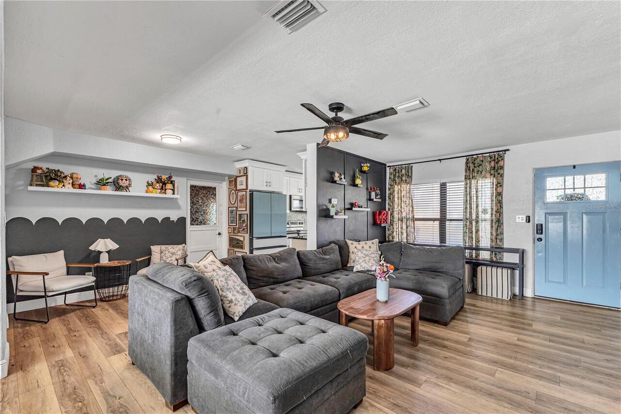 Listing Photo 9