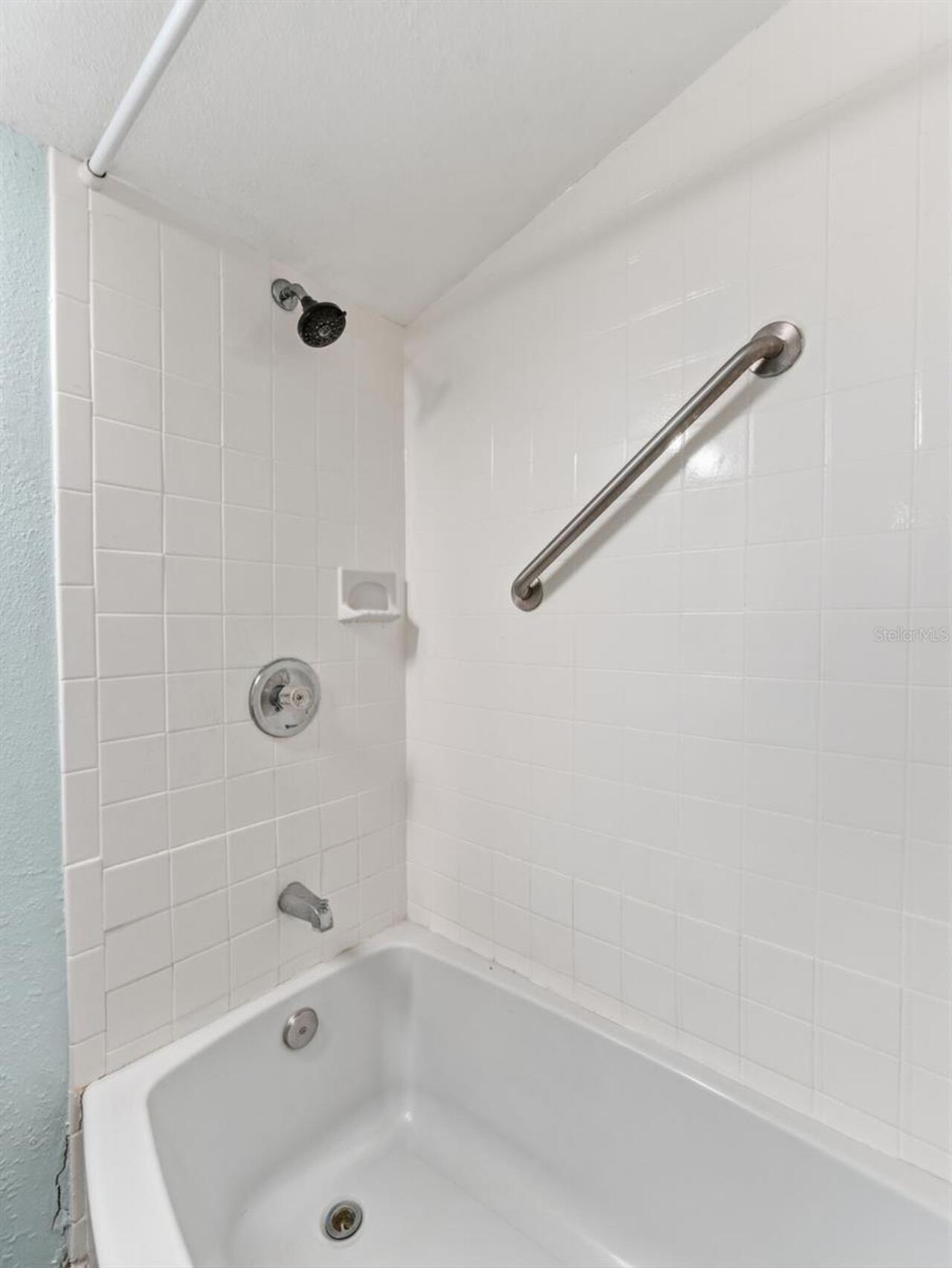 Listing Photo 14